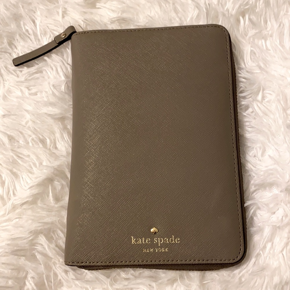 kate spade zip around personal organizer